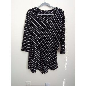 Chc Cha Vente Black and white asymmetrical top sizeXL